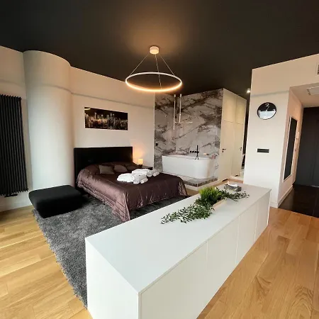 Hanza Tower - Luxurious 60m2 - 15th Floor View דירה