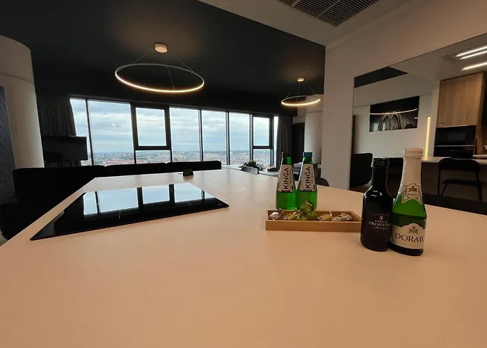 Daire Hanza Tower - Luxurious 60m2 - 15th Floor View Szczecin